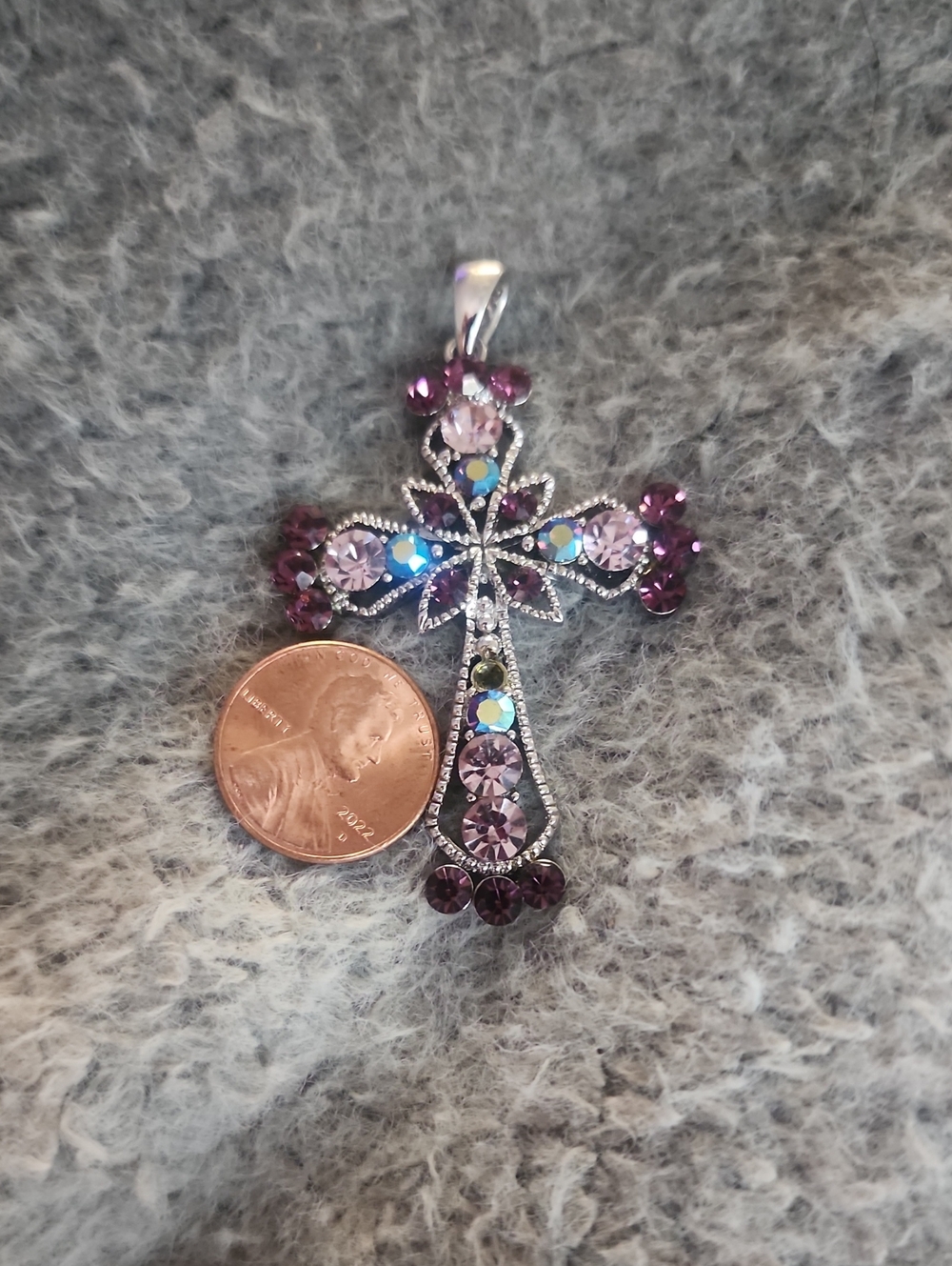 Claire's Purple and Pink Crystal Cross Pendant **BEAUTIFUL** NEW